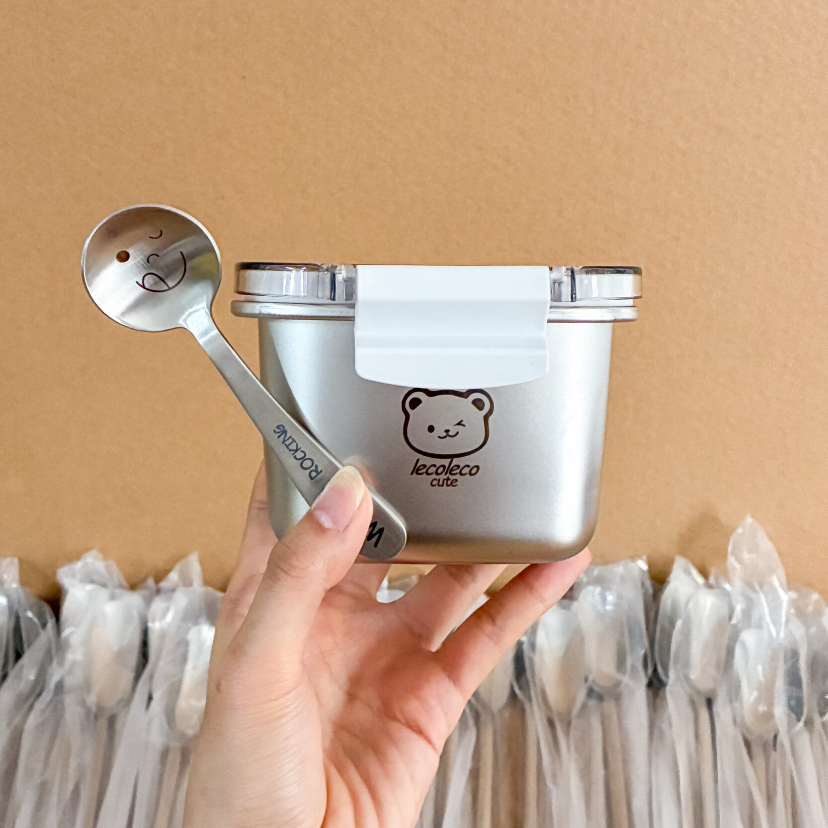 Mini Baby Food Bowl 304 Stainless Steel Sealed with Fruit Cute Cartoon Ins Style Portable Feeding Utensil High Aesthetic Value Presyo 480 Piso*Libreng Shipping