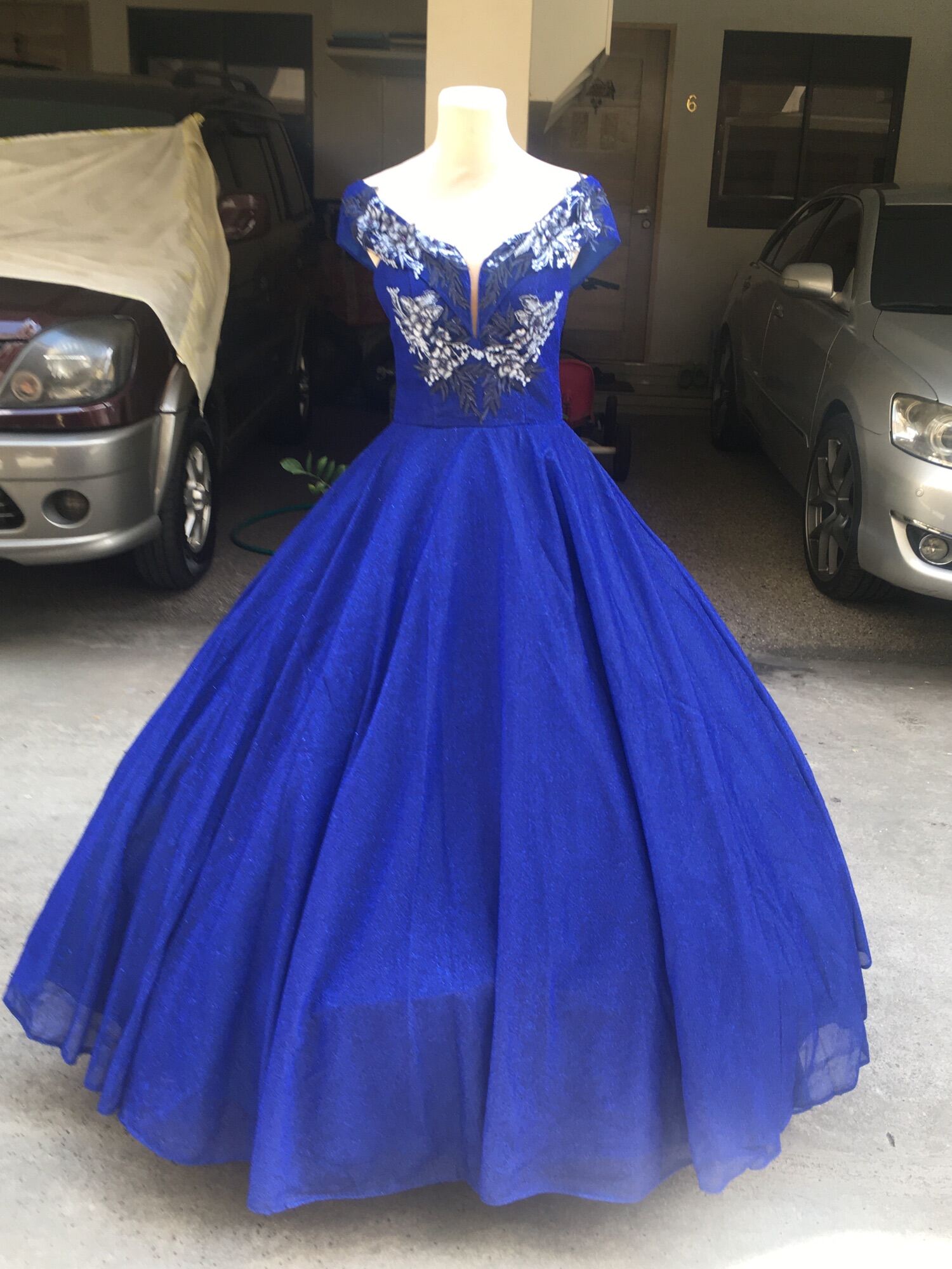 gown for debut blue