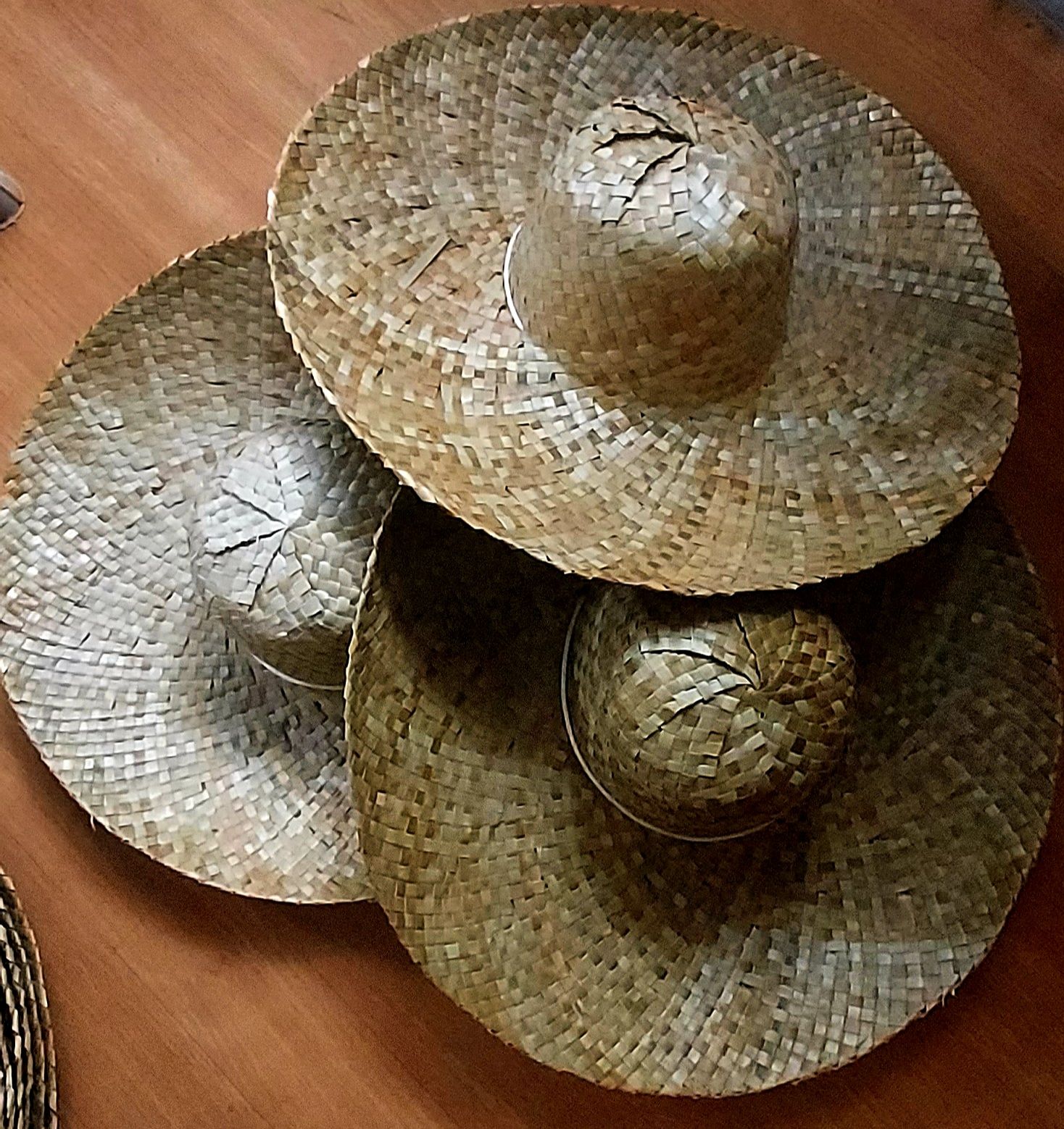 Sombrero / Balanggot - Native Filipino Farmers' Hat Usually handcrafted out  of nipa & palm leaves, these hats are used by our Filipino