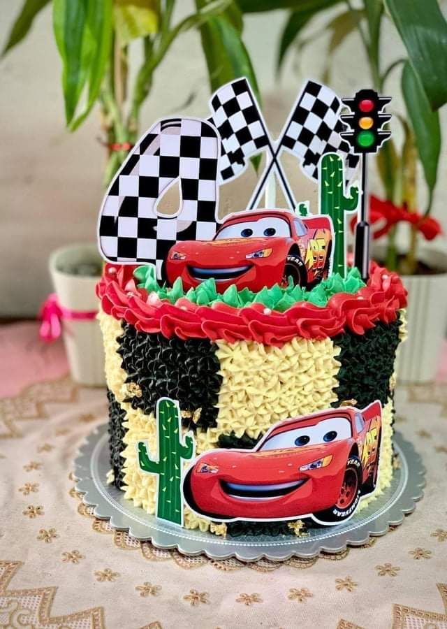 Amazon.com: Cars Cake Topper Model Racing Car Chequered Flag Sports Themed  Birthday Party Decor Supplies Decorations for Boys Kids : Toys & Games