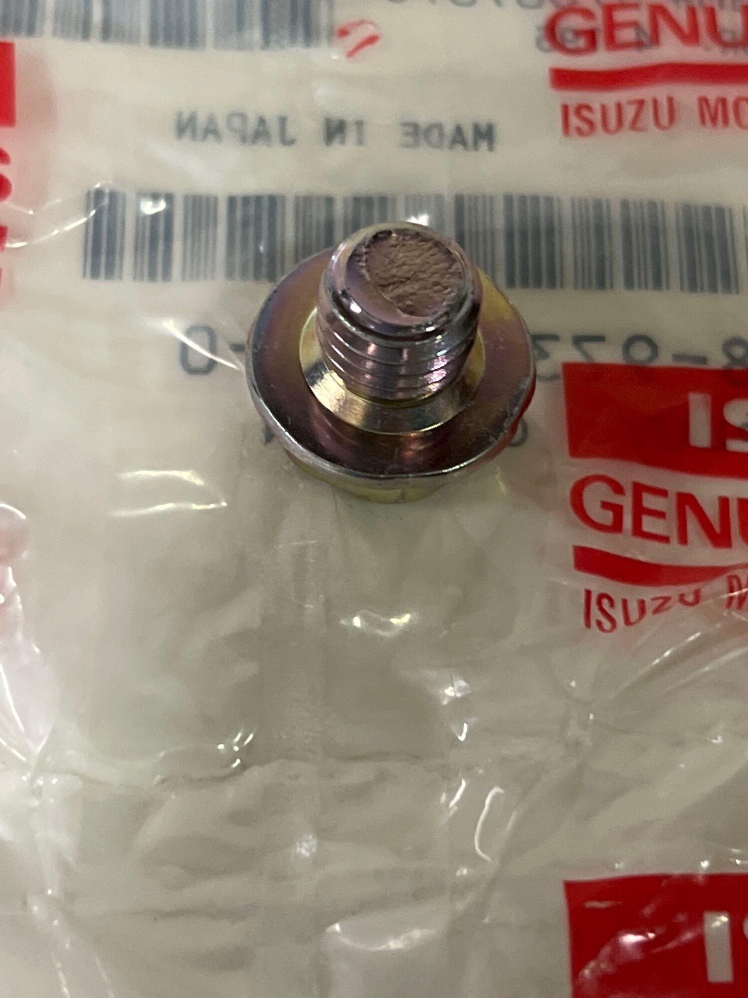 Genuine Isuzu Automatic Transmission Drain Plug for Isuzu Crosswind