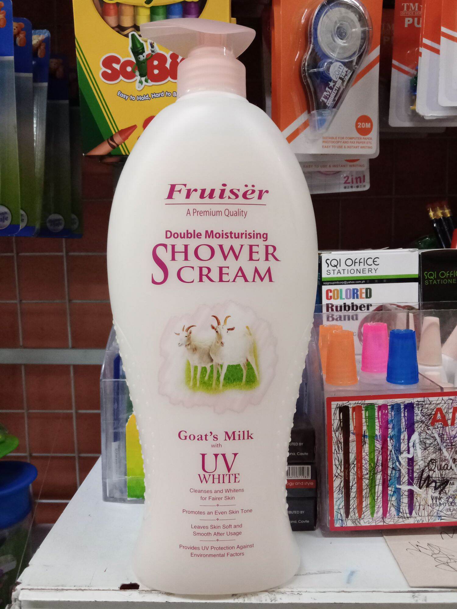 Fruiser Double Moisturising Shower Cream Goat Milk with UV White