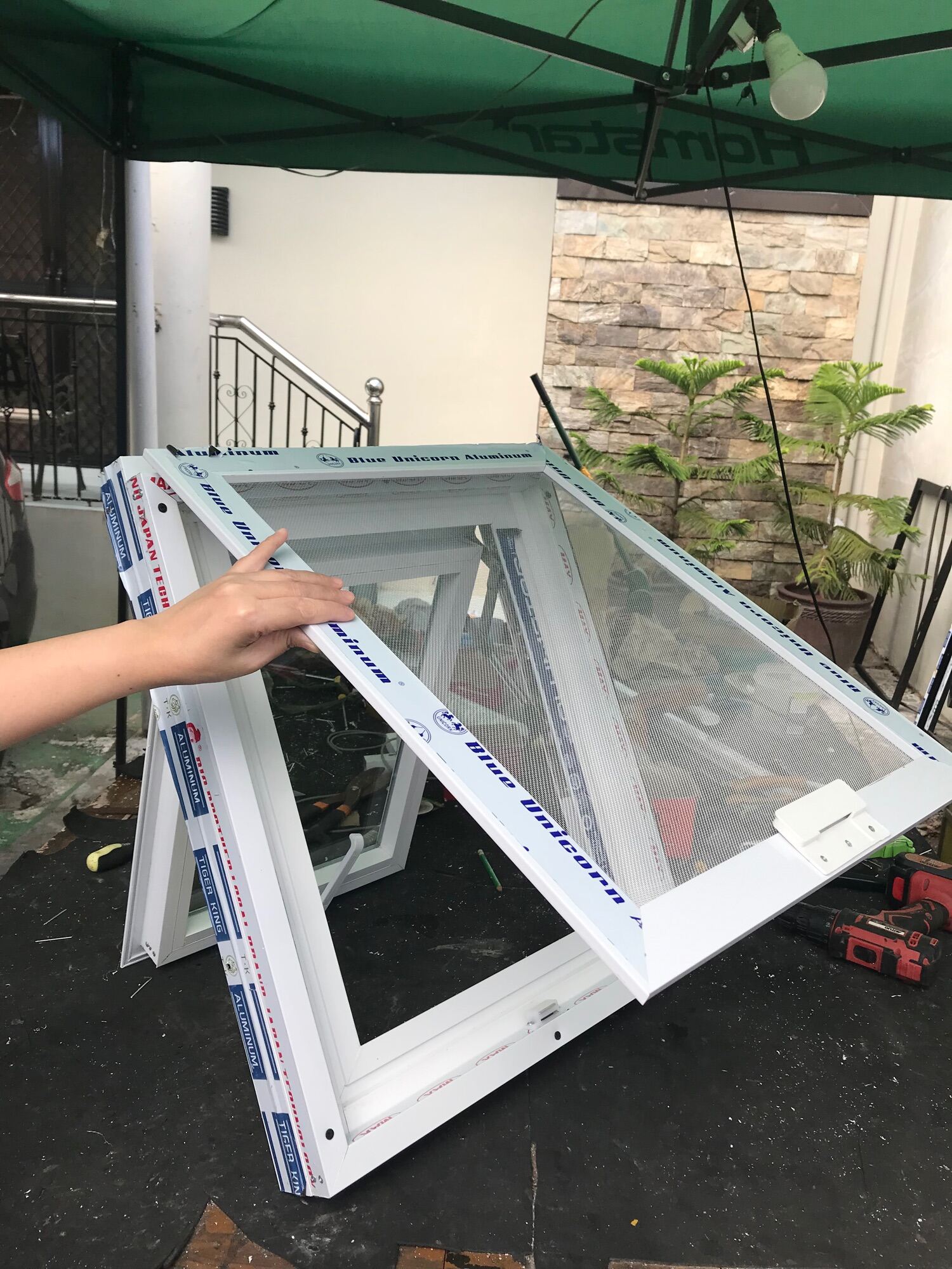 awning window 50cm x 50cm w/ optional tubular framing