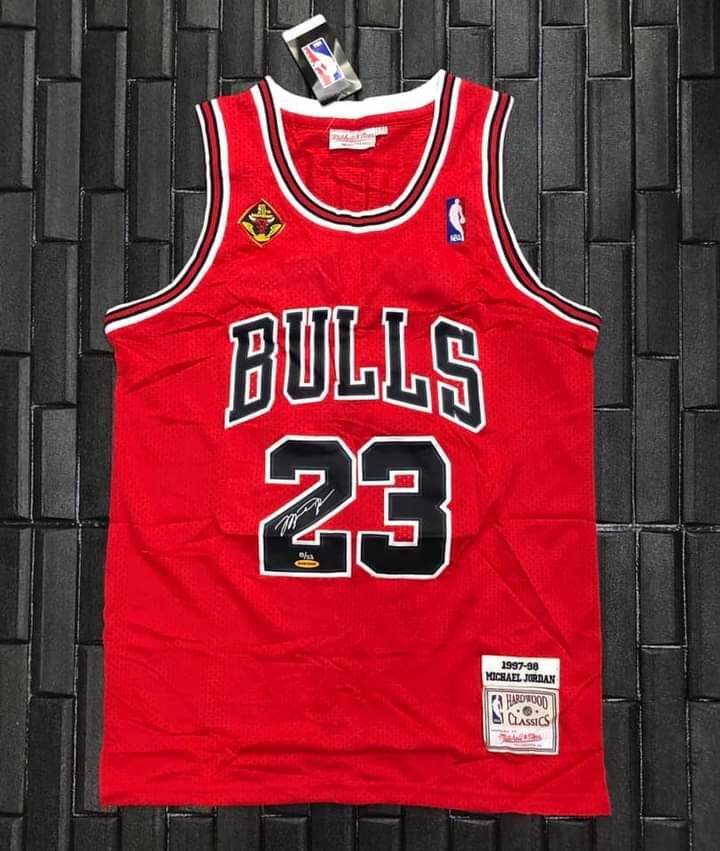 Bulls jersey best sale mitchell and ness