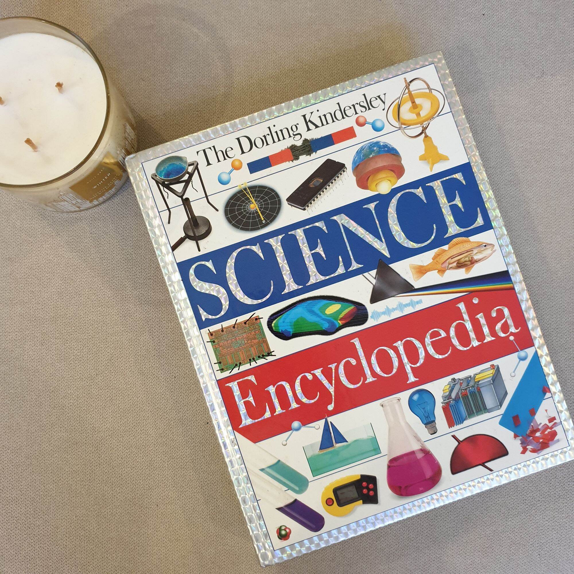 DK SCIENCE ENCYCLOPEDIA. 