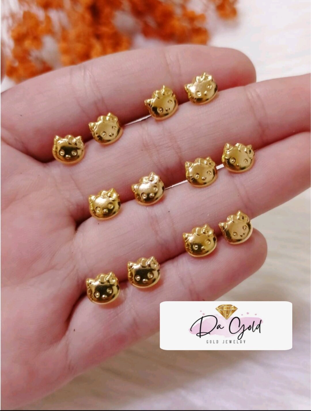 18k金 saudi gold  hello kitty earrings 18k Saudi Gold Hello Kitty earrings Female Gold Accessories