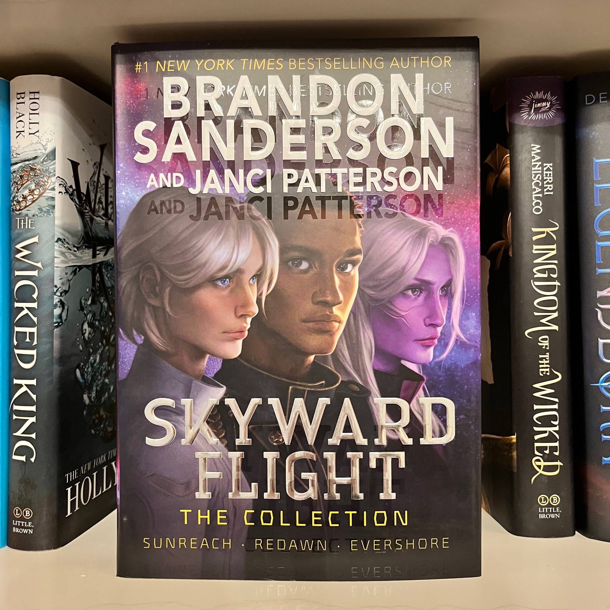 Review: Skyward Flight by Brandon Sanderson and Janci Patterson