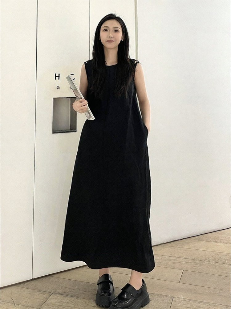 Initial | Summer Loose U-Back Sleeveless Dress Presyo 10,888 Piso*Libreng Shipping