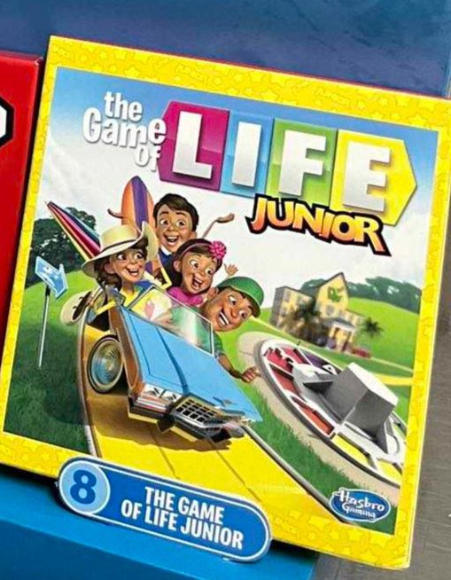 Hasbro The Game of Life Junior Board Game - E6678