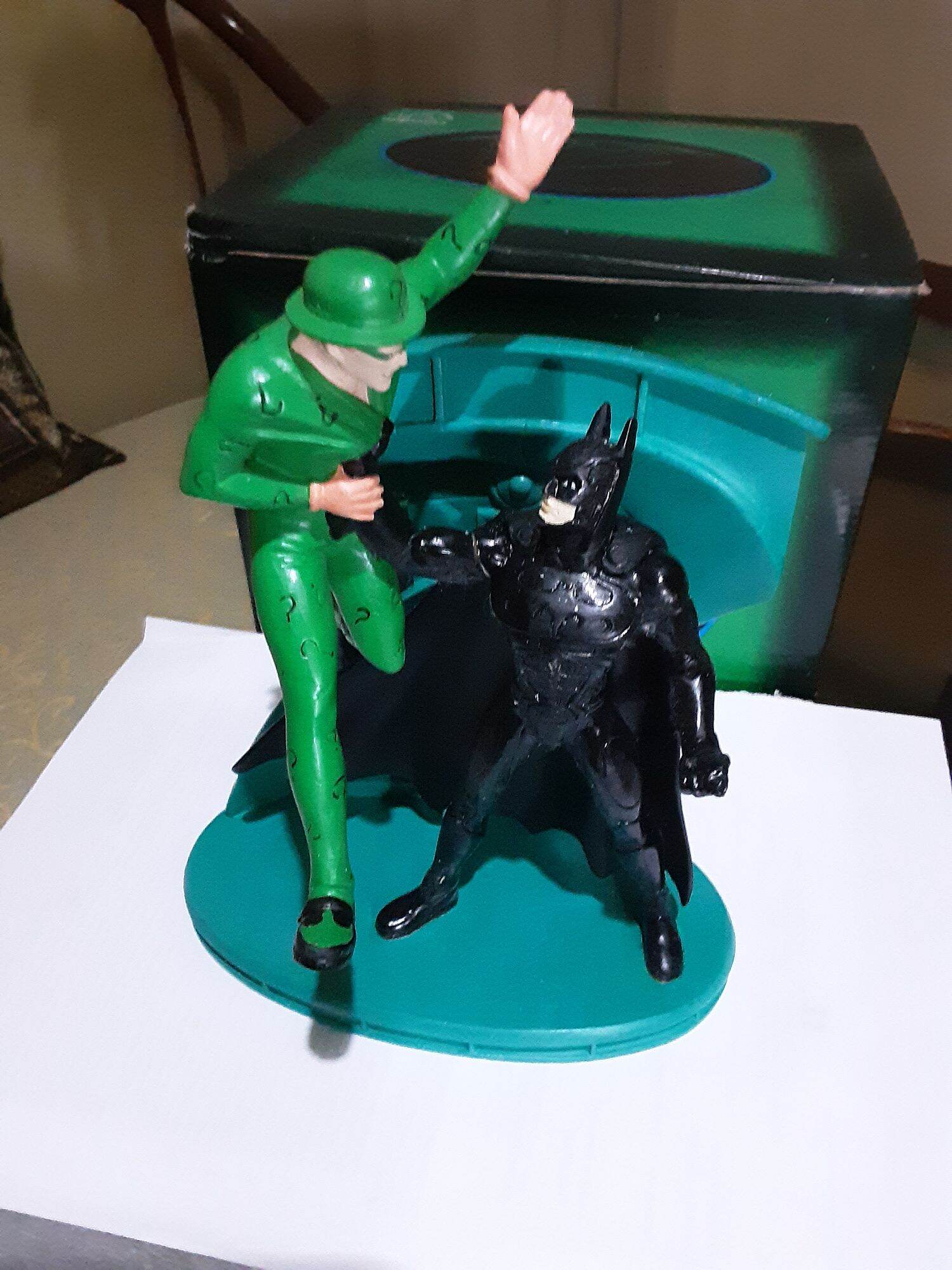 BATMAN VS THE RIDDLER (IN THE RIDDLER'S LAIR) BY APPLAUSE INC. (BIB(Back in  Box) for inspection) | Lazada PH