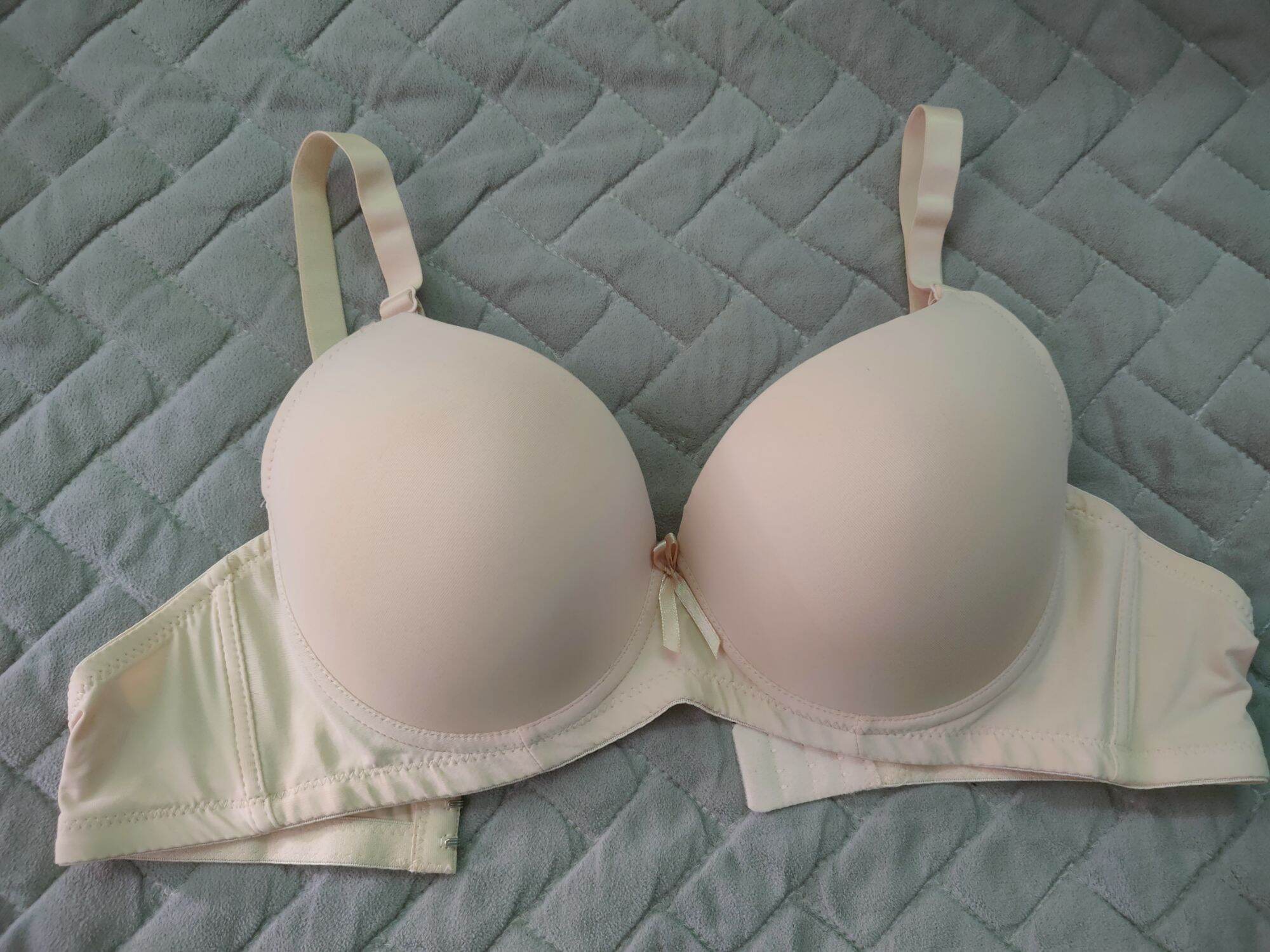 Plus size plain full coverage thin pads bra with wire onhand 40 to 46 cap B&C 2 hook bra and detachable strap in blue, black, gray, and beige. - Image 3