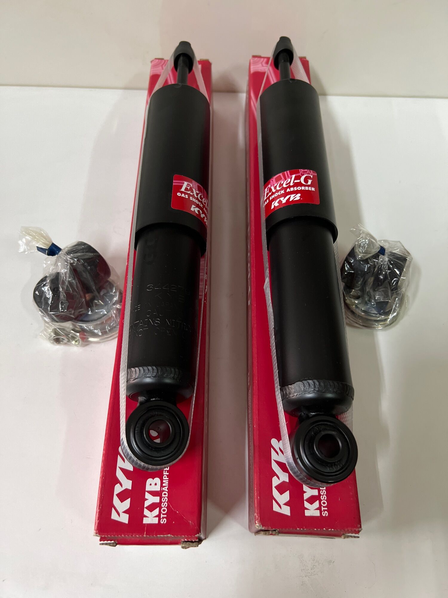 Front Shock Absorber Gas Type for Isuzu Trooper (1992 Model Up) Kayaba ...