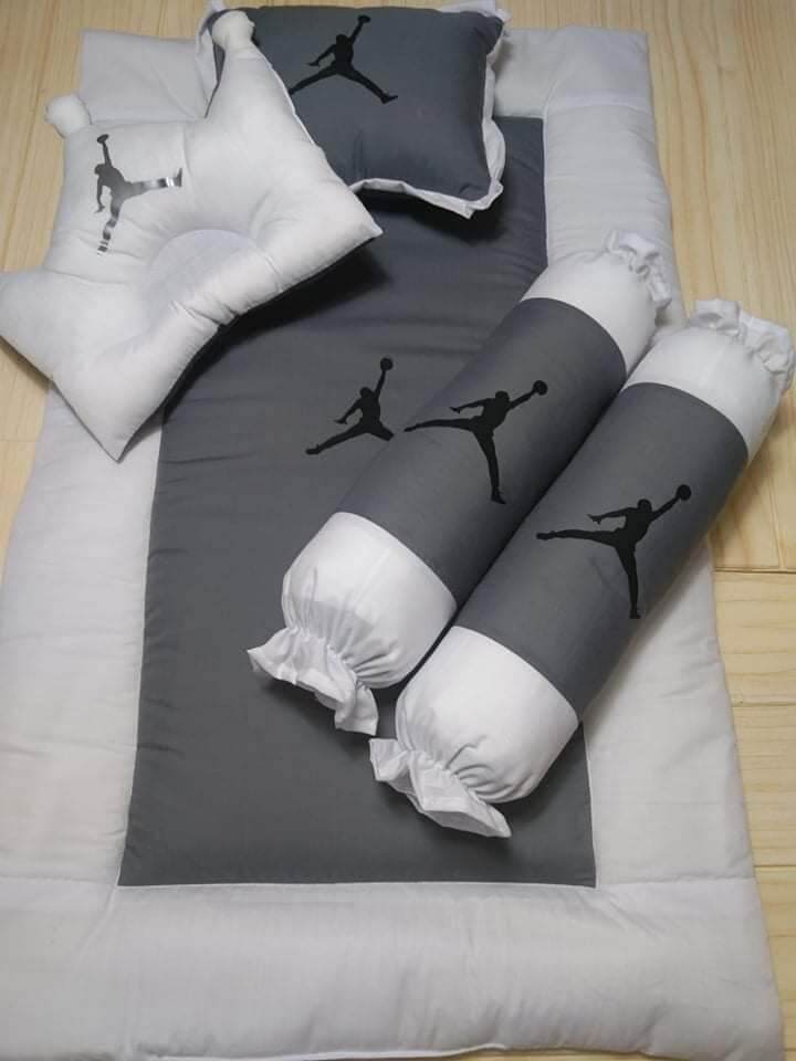 FREE 15 LETTERS NAME Embroidery Jordan Baby Crown Comforter Set