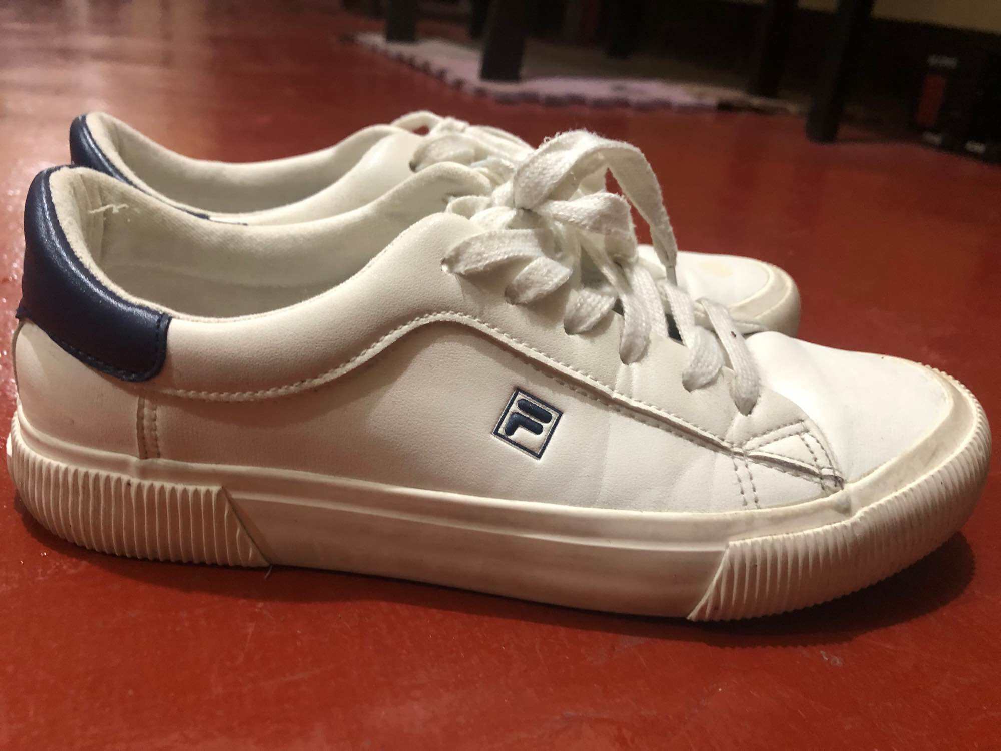 Fila best sale redmond sneakers